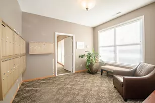 1941 Ford Pkwy, Saint Paul, MN 55116 - Photo 39