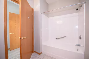 1941 Ford Pkwy, Saint Paul, MN 55116 - Photo 25