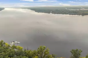 227 River Crest Dr, Hudson, WI 54016 - Photo 9