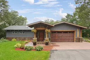 227 River Crest Dr, Hudson, WI 54016 - Photo 1