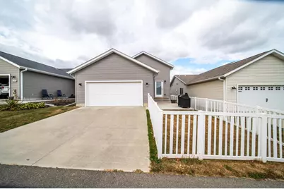 6076 Sandstone St NW, Rochester, MN 55901 - Photo 3