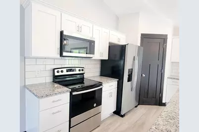 705 Council Court, Ellendale, MN 56026 - Photo 5