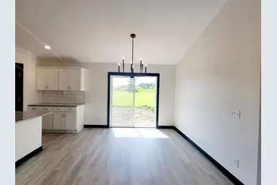 705 Council Court, Ellendale, MN 56026 - Photo 9