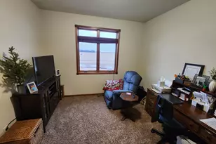 804 9th St NE, Pipestone, MN 56164 - Photo 25