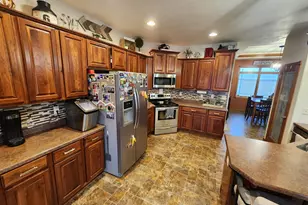 804 9th St NE, Pipestone, MN 56164 - Photo 13