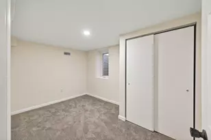 1216 County Rd C E, Maplewood, MN 55109 - Photo 17