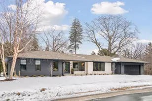 5423 Highwood Dr W, Edina, MN 55436 - Photo 25