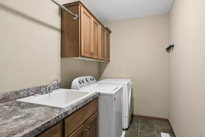 1460 Jersey Way, Chanhassen, MN 55317 - Photo 37