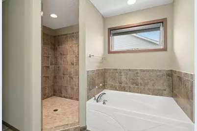 1460 Jersey Way, Chanhassen, MN 55317 - Photo 25