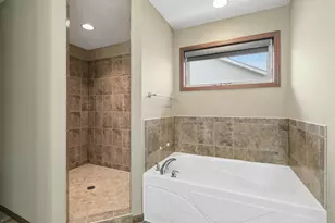 1460 Jersey Way, Chanhassen, MN 55317 - Photo 25