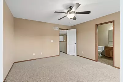 1460 Jersey Way, Chanhassen, MN 55317 - Photo 27