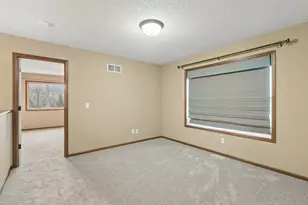 1460 Jersey Way, Chanhassen, MN 55317 - Photo 35