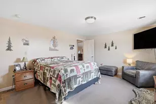 38630 Woodview Ln, Le Center, MN 56057 - Photo 17