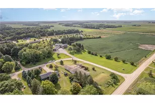 38630 Woodview Ln, Le Center, MN 56057 - Photo 43