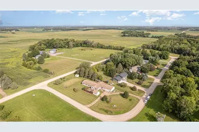 38630 Woodview Lane, Le Center, MN 56057 - Photo 41