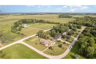 38630 Woodview Ln, Le Center, MN 56057 - Photo 41