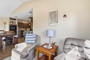 38630 Woodview Ln, Le Center, MN 56057 - Photo 11