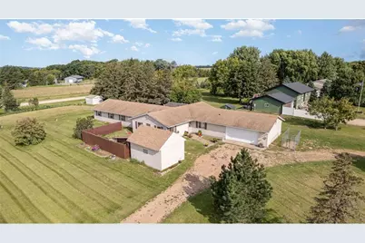 38630 Woodview Lane, Le Center, MN 56057 - Photo 39