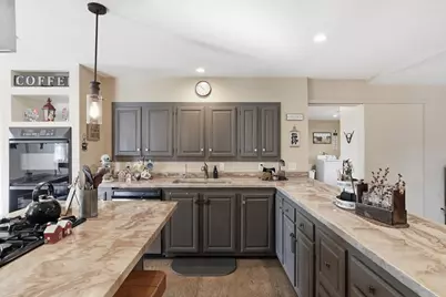 38630 Woodview Lane, Le Center, MN 56057 - Photo 7