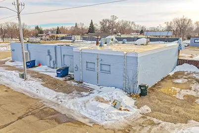 916 Litchfield Avenue SW, Willmar, MN 56201 - Photo 13