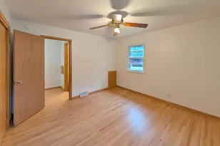 5711 Xerxes Ave S, Minneapolis, MN 55410 - Photo 11