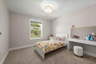 12601 Ridgemount Ave W, Hopkins, MN 55305 - Photo 21