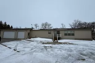 17760 78th St SE, Wahpeton,  58075 - Photo 5
