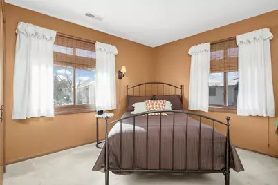 5339 Hyland Place, Bloomington, MN 55437 - Photo 17