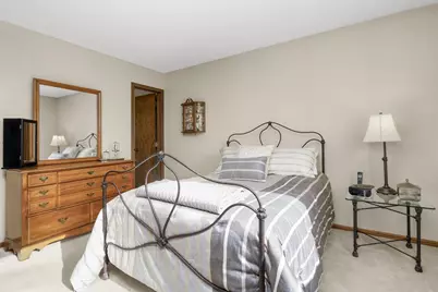 5339 Hyland Place, Bloomington, MN 55437 - Photo 15