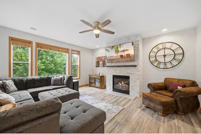 10067 Toledo Drive N, Brooklyn Park, MN 55443 - Photo 11