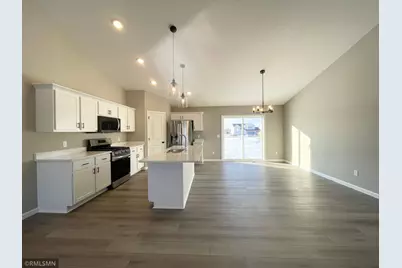 19918 English Avenue N, Forest Lake, MN 55025 - Photo 5