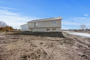 605 Sienna Dr, Watertown, MN 55388 - Photo 57