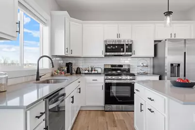 20273 Keystone Avenue, Lakeville, MN 55044 - Photo 3