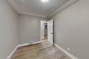 8140 49th Ave N, New Hope, MN 55428 - Photo 9