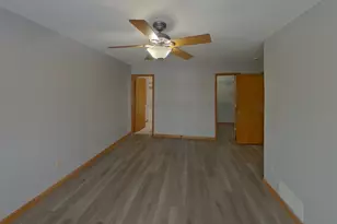 17295 Hibiscus Ave, Lakeville, MN 55044 - Photo 9