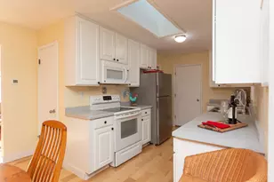 1020 Hawthorn St, Red Wing, MN 55066 - Photo 5