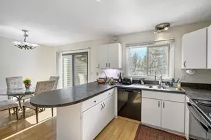 1470 Arden View Dr, Arden Hills, MN 55112 - Photo 7