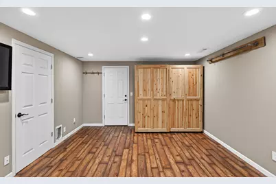 1340 Balsam Street E, Eagan, MN 55123 - Photo 25