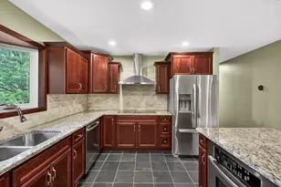 1340 Balsam St E, Eagan, MN 55123 - Photo 11