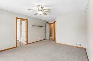 1970 Sierra Dr, Hastings, MN 55033 - Photo 13