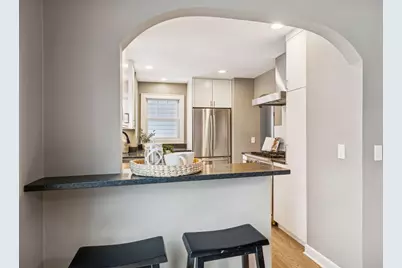 15 Upton Avenue S, Minneapolis, MN 55405 - Photo 13