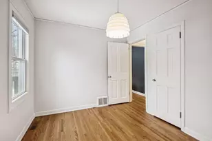 15 Upton Ave S, Minneapolis, MN 55405 - Photo 23