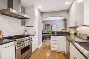 15 Upton Ave S, Minneapolis, MN 55405 - Photo 17