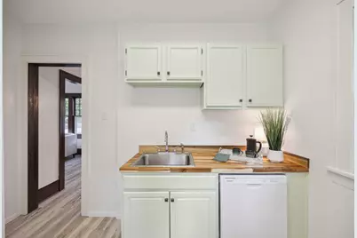 613 W 38th Street, Minneapolis, MN 55409 - Photo 11