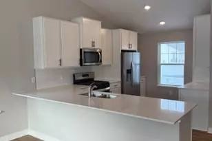 2110 La Tour Dr, Shakopee, MN 55379 - Photo 5