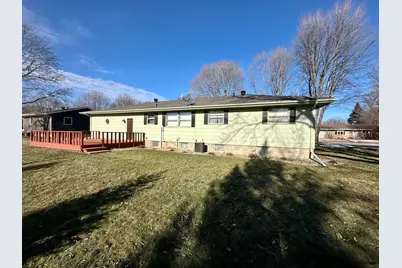 210 E Oakland Avenue, Luverne, MN 56156 - Photo 33
