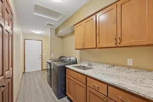 85 Deerwood Ct, Hudson, WI 54016 - Photo 17