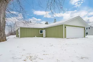 704 NW 8th Ave, Grand Rapids, MN 55744 - Photo 3