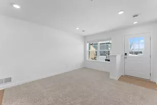 5237 Long Pointe Pass, Woodbury, MN 55129 - Photo 9