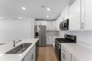 5237 Long Pointe Pass, Woodbury, MN 55129 - Photo 5